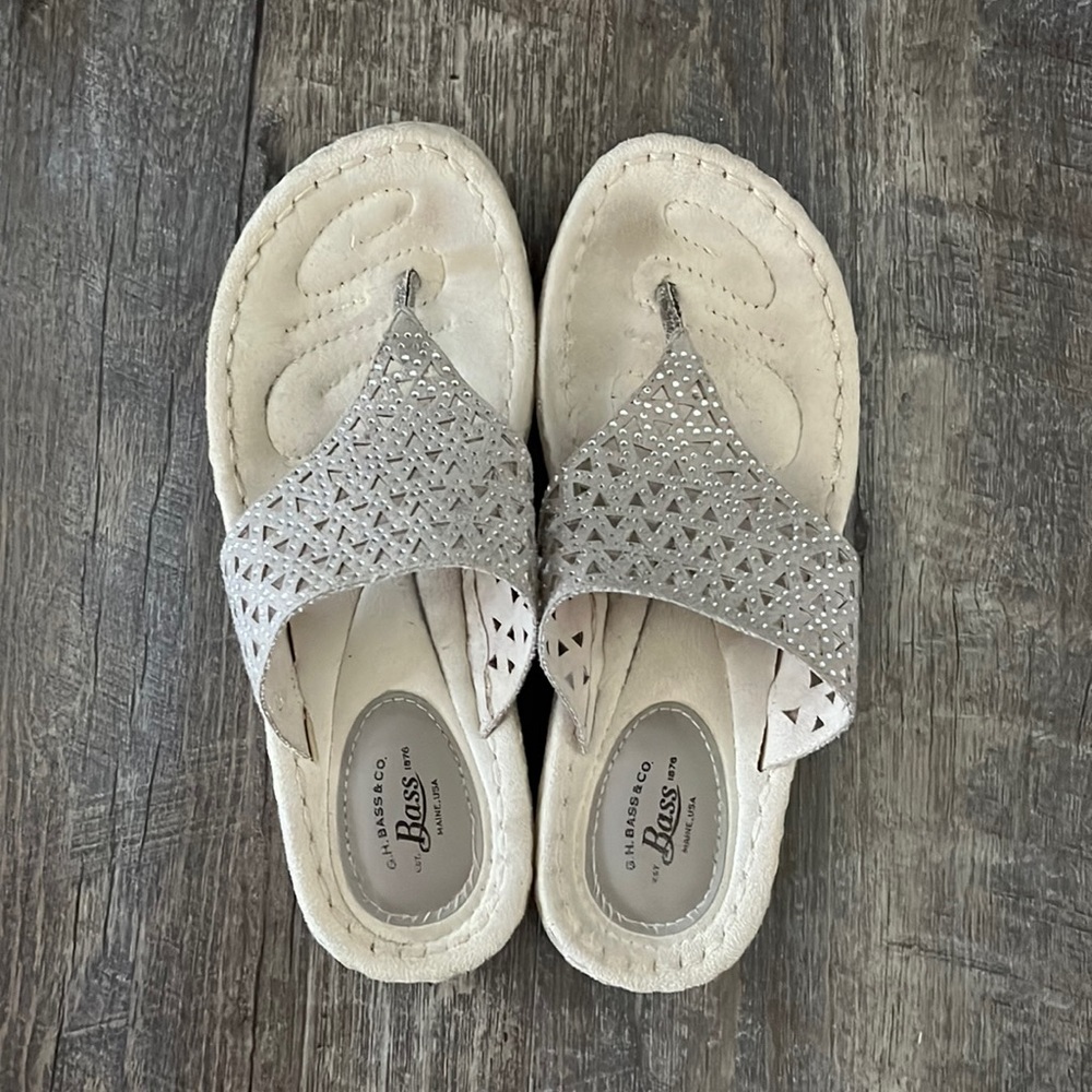 BASS wedged sandles